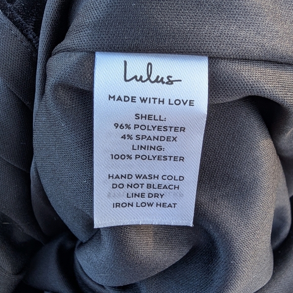 Lulu's Elegant Evenings Black Velvet Flutter Sleeve Trumpet Maxi Dress Size 3X - Picture 10 of 10